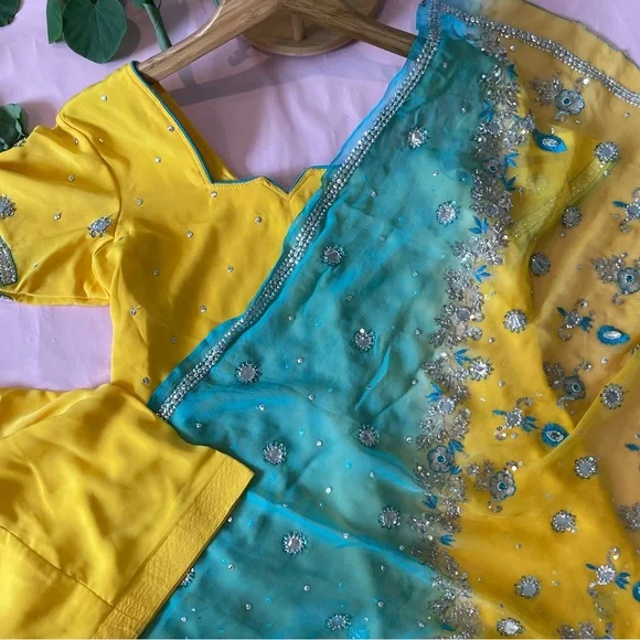 Salwar kameez embroidered Punjabi suit ready to wear yellow blue heavy - Picture 3 of 10